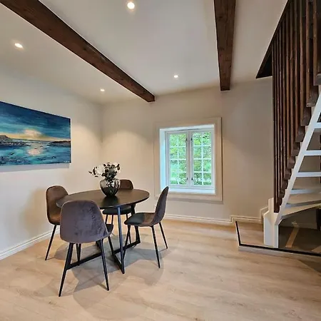 Stort Hus Med 2 Til Leie Pa Lundamo, Perfekt For Storre Grupper! Melhus