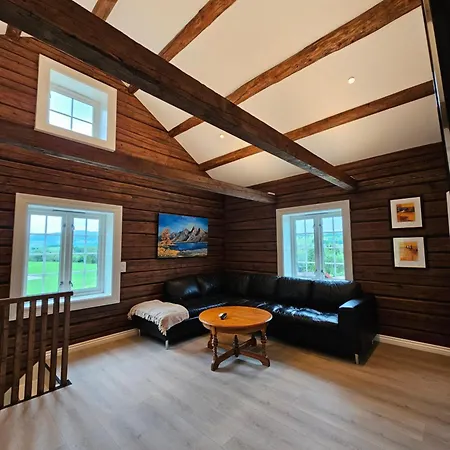 Stort Hus Med 2 Til Leie Pa Lundamo, Perfekt For Storre Grupper! ヴィラ *